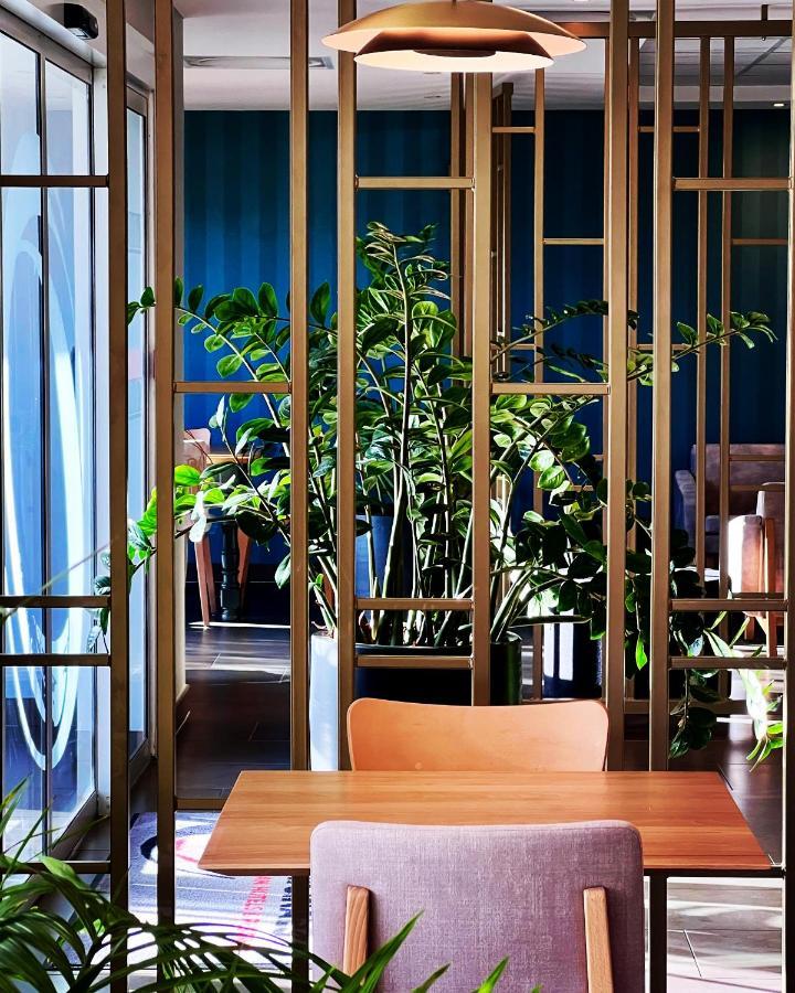 The Originals City, Hotel Ecoparc, Montpellier Est Saint-Aunes Eksteriør billede